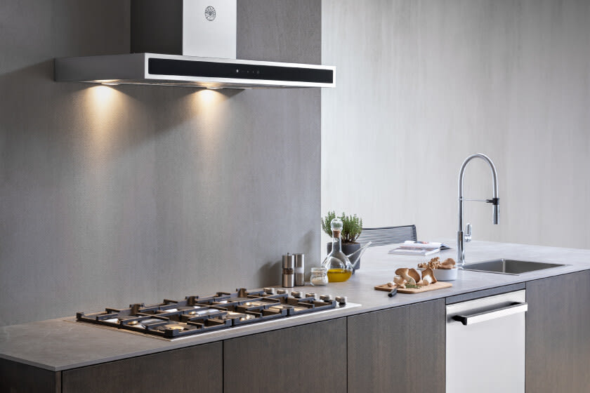 Bertazzoni - 36" Drop-in Gas Cooktop 5 Brass Burners - PROF365QBXT Bertazzoni - 36" Drop-in Gas Cooktop 5 Brass Burners - PROF365QBXT