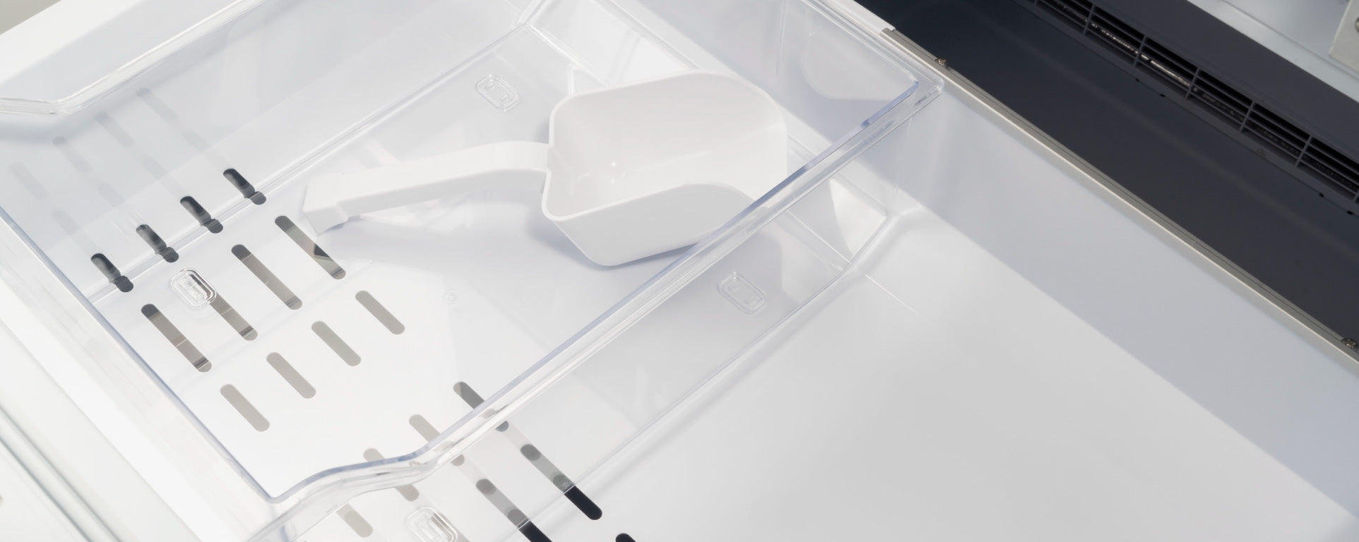 Bertazzoni - 36" Built-in Bottom Mount Refrigerator with Ice Maker and Water Dispenser, Panel Ready - REF36BMBZPNV Bertazzoni - 36" Built-in Bottom Mount Refrigerator with Ice Maker and Water Dispenser, Panel Ready - REF36BMBZPNV