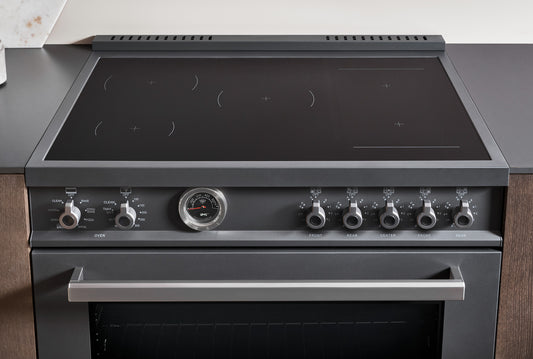 Bertazzoni - 30 inch Induction Range, 4 Heating Zones, Electric Self-Clean Oven - PRO304IFEPXT