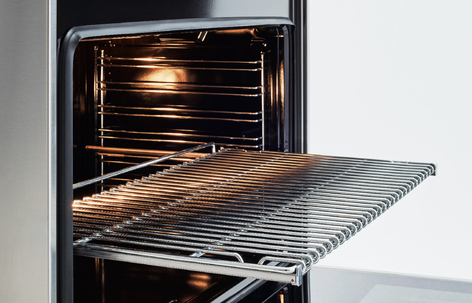 Bertazzoni - 36 inch All Gas Range, 6 Brass Burners and Cast Iron Griddle - HER366BCFGM Bertazzoni - 36 inch All Gas Range, 6 Brass Burners and Cast Iron Griddle - HER366BCFGM