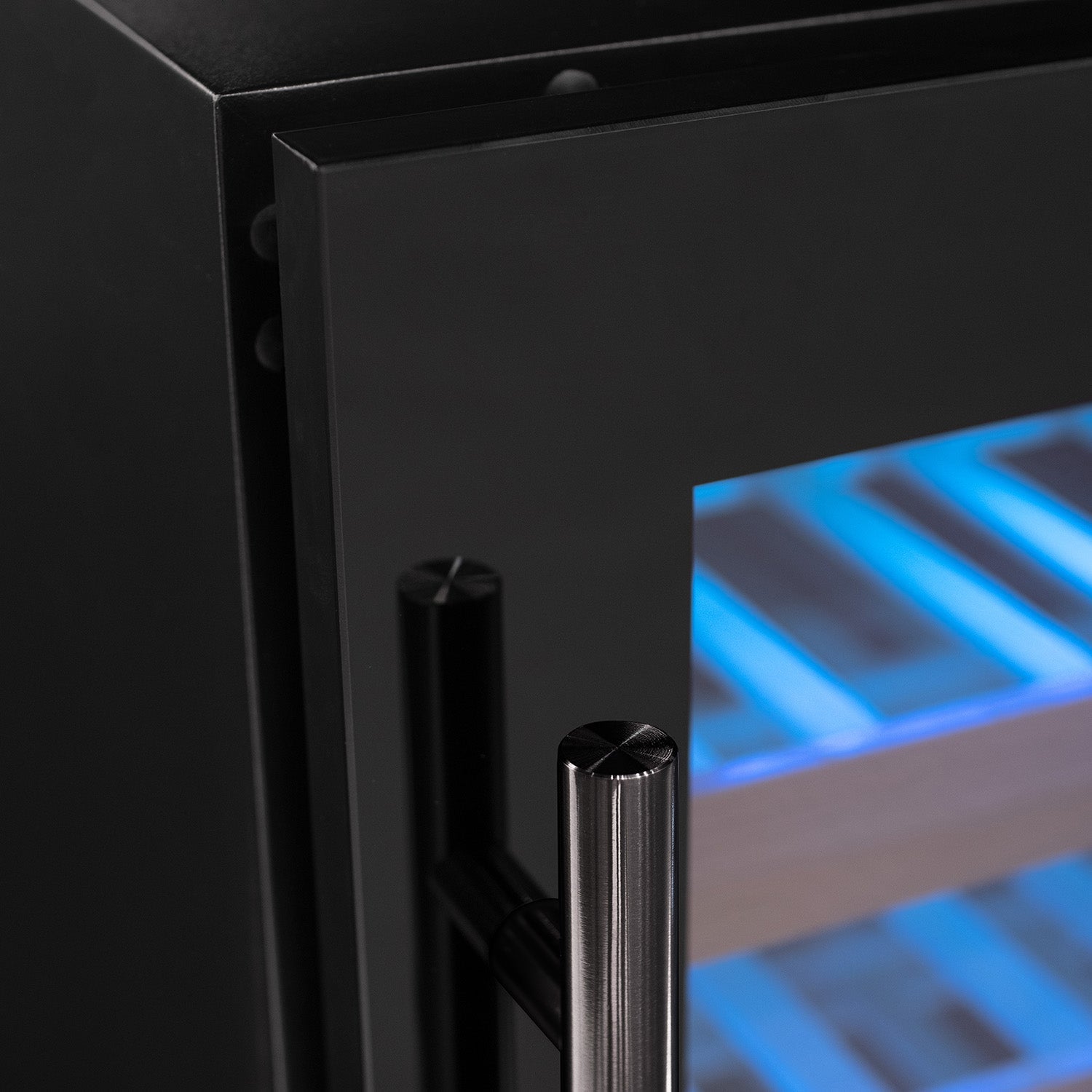 Allavino - Reserva Series 50 Bottle Single Zone Built-in Luxury Wine Refrigerator with Black Glass Door Allavino - Reserva Series 50 Bottle Single Zone Built-in Luxury Wine Refrigerator with Black Glass Door