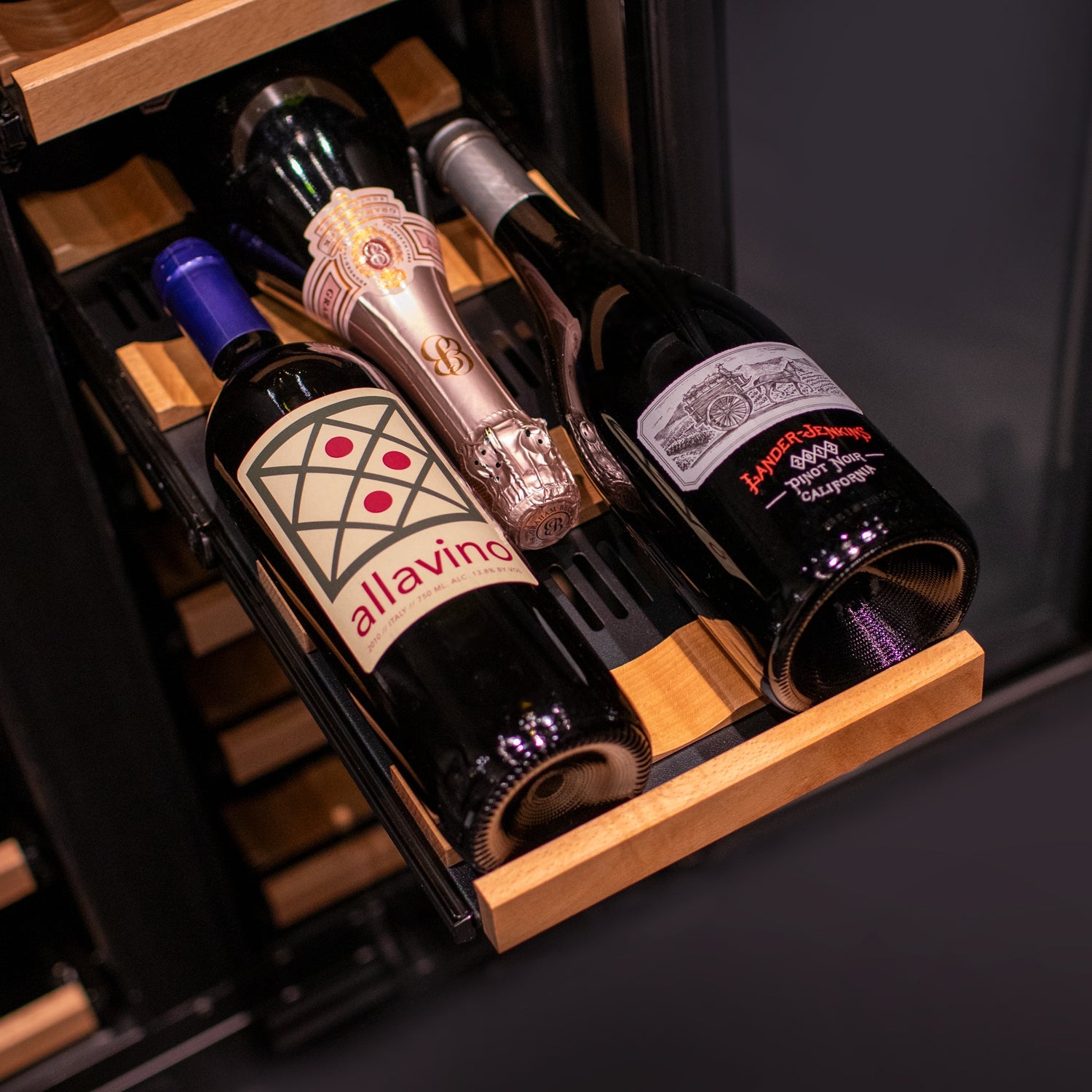 Allavino - Reserva Series 36 Bottle Dual Zone Wine Refrigerator with Stainless Steel French Doors - AO VSW3634FD-2S Allavino - Reserva Series 36 Bottle Dual Zone Wine Refrigerator with Stainless Steel French Doors - AO VSW3634FD-2S