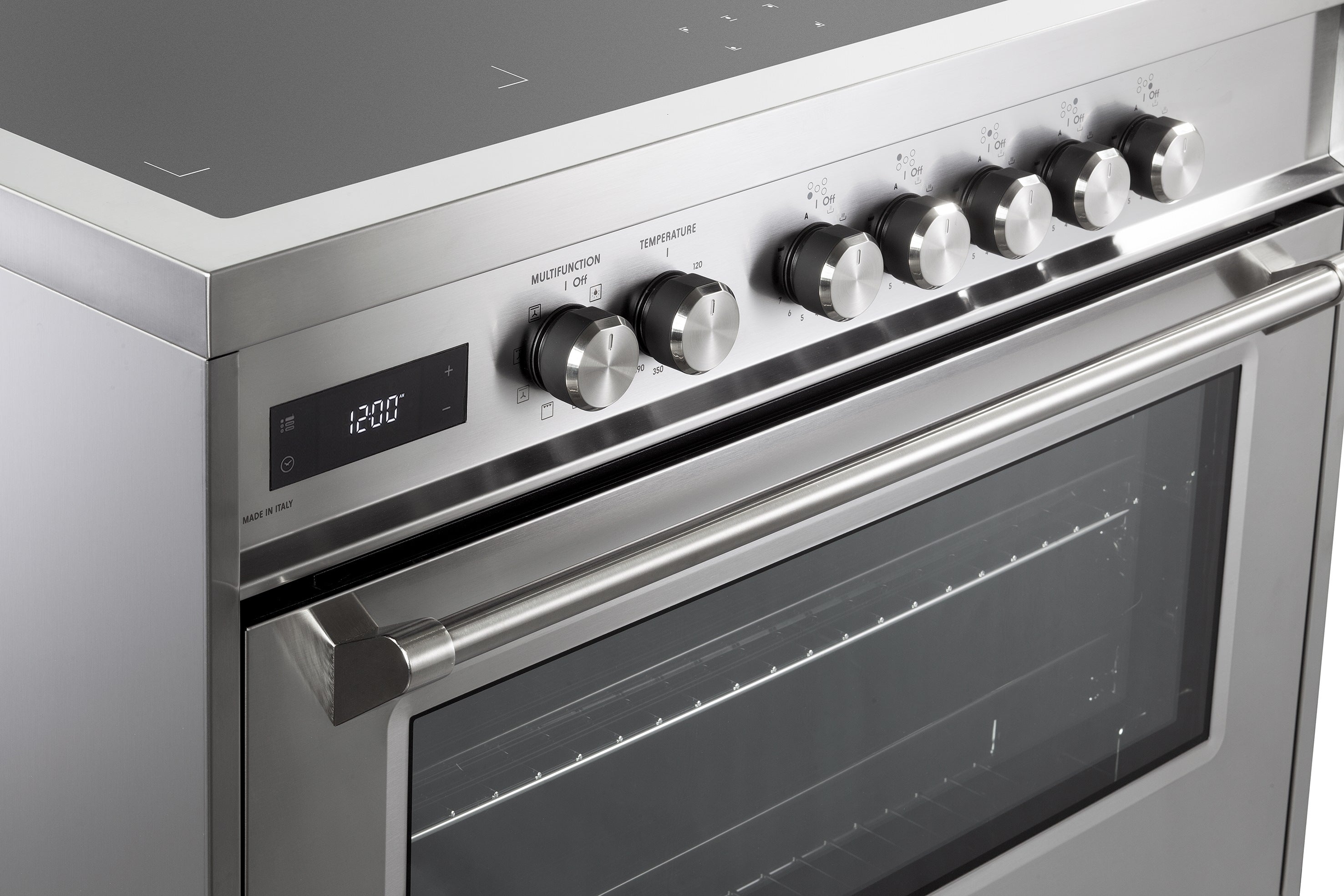 Verona - 36" Ultima Freestanding Induction Range with Convection Oven and Storage Drawer Verona - 36" Ultima Freestanding Induction Range with Convection Oven and Storage Drawer