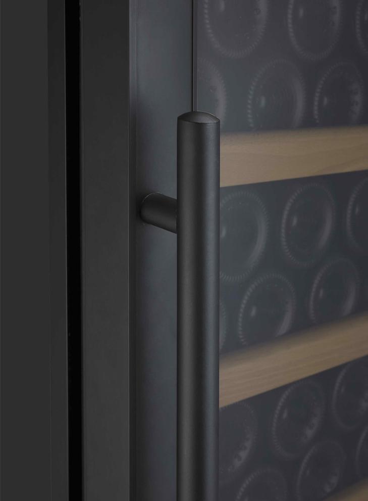 Allavino Wine & Beverage Centers Vite Series 305 Bottle Single-Zone Wine Refrigerator - Black Door with Right Hinge - YHWR305-1BR20 Allavino Wine & Beverage Centers Vite Series 305 Bottle Single-Zone Wine Refrigerator - Black Door with Right Hinge - YHWR305-1BR20