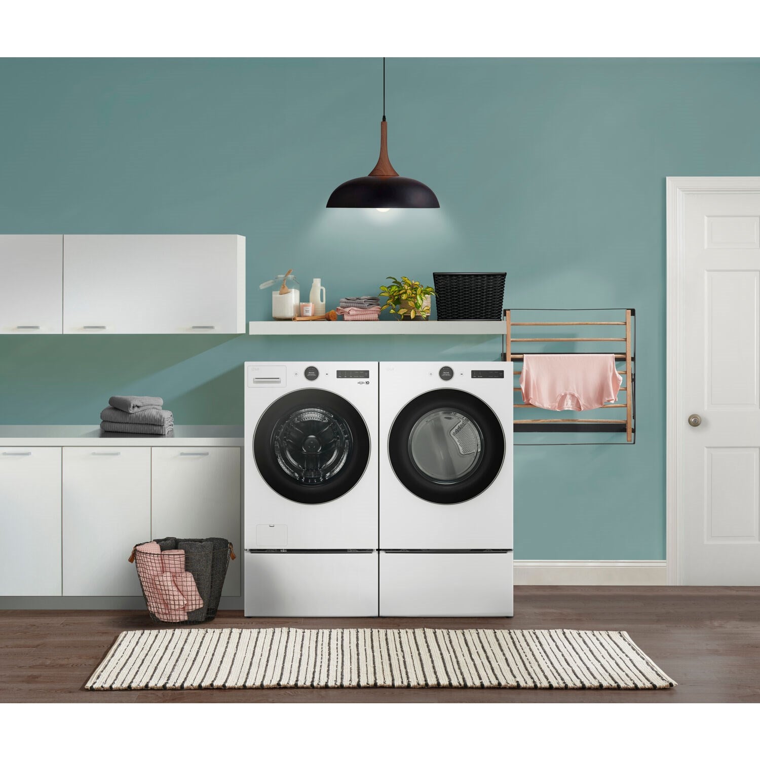 LG - 4.5 CF Ultra Large Capacity Front Load Washer with AIDD, Steam, Wi-FiWash Machines - WM5500HWA LG - 4.5 CF Ultra Large Capacity Front Load Washer with AIDD, Steam, Wi-FiWash Machines - WM5500HWA