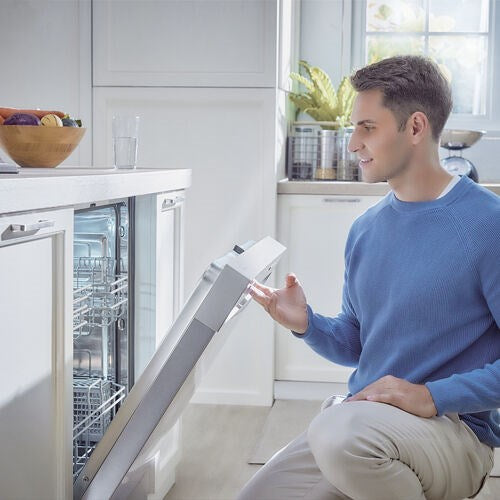 Midea - 24" Front Control Dishwasher, 52 dBA, Hybrid Tub - Stainless - MDF24P1BST Midea - 24" Front Control Dishwasher, 52 dBA, Hybrid Tub - Stainless - MDF24P1BST