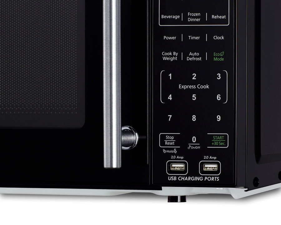 Summit - Compact microwave in black with allocator and USB ports - SM903BSA1 Summit - Compact microwave in black with allocator and USB ports - SM903BSA1
