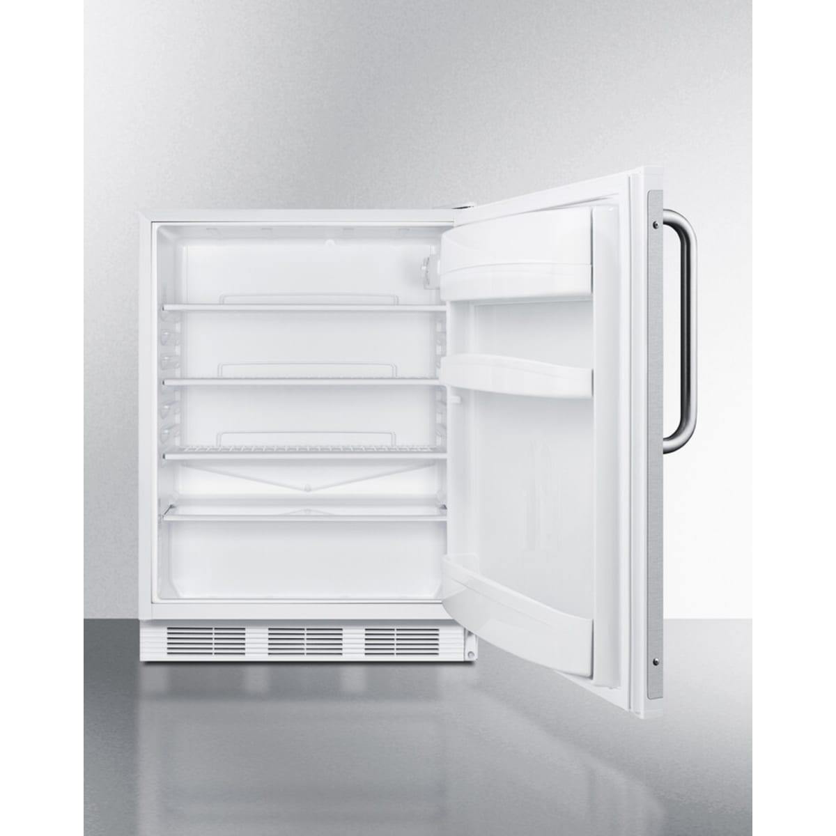 Summit - Commercial 5.5 cu.ft. beverage zone all-refrigerator with stainless steel handle - FF6W7BZADA Summit - Commercial 5.5 cu.ft. beverage zone all-refrigerator with stainless steel handle - FF6W7BZADA