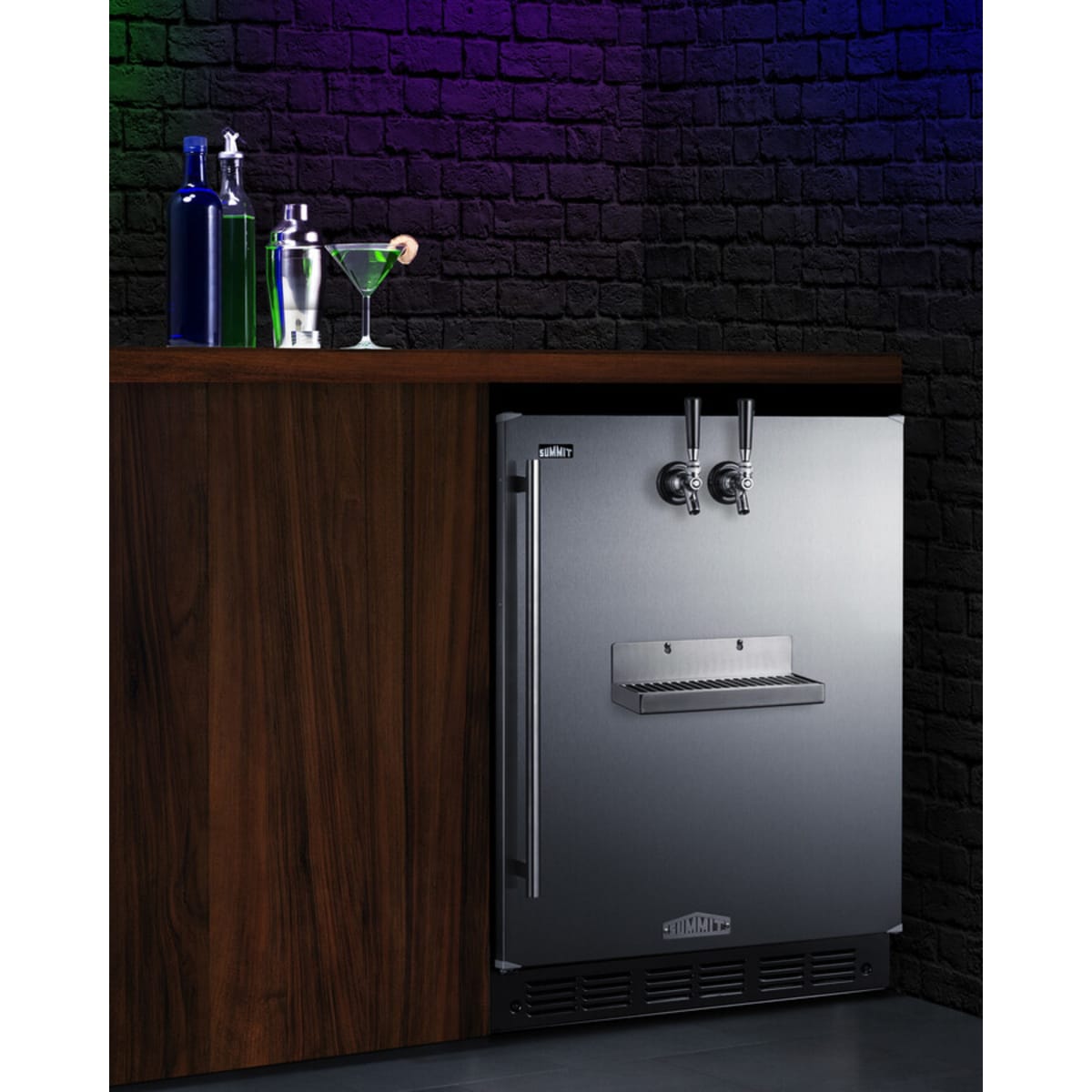 Summit - Built-in undercounter ADA height front tap coffee kegerator for commercial or home use - SBC7BRSFRTPCFADA Summit - Built-in undercounter ADA height front tap coffee kegerator for commercial or home use - SBC7BRSFRTPCFADA