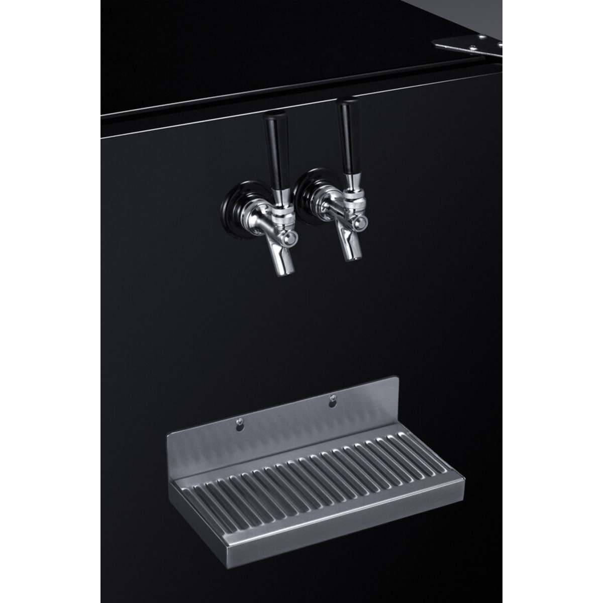 Summit - Built-in undercounter ADA height front tap coffee kegerator for commercial or home use - SBC58BFRTPCFADA Summit - Built-in undercounter ADA height front tap coffee kegerator for commercial or home use - SBC58BFRTPCFADA