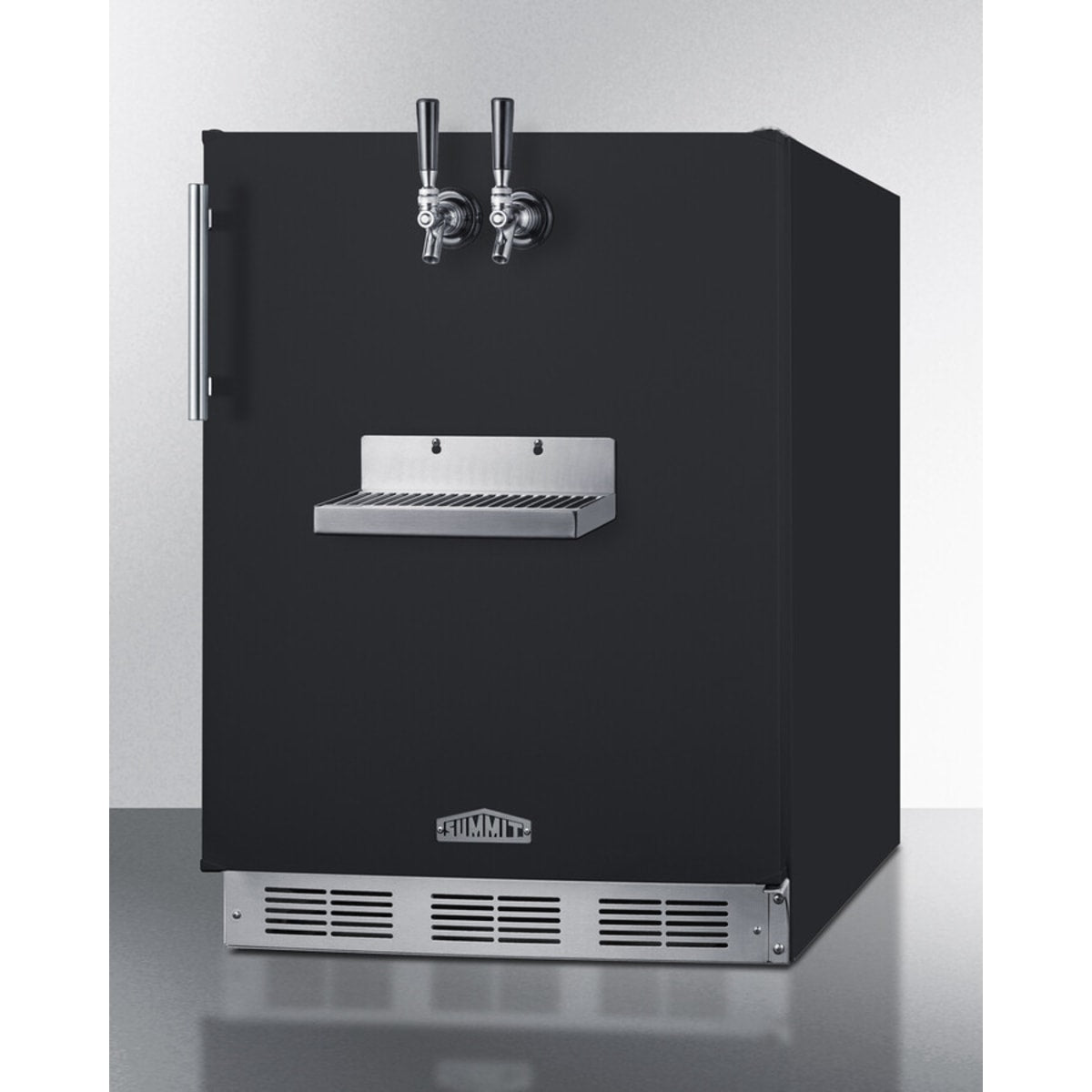 Summit - Built-in undercounter ADA height front tap coffee kegerator for commercial or home use - SBC58BFRTPCFADA Summit - Built-in undercounter ADA height front tap coffee kegerator for commercial or home use - SBC58BFRTPCFADA