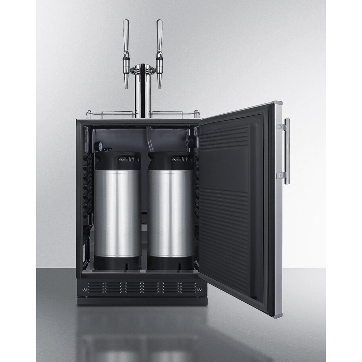 Summit - Commercial dual tap nitro coffee kegerator designed for built-in applications - SBC7BRSNCF2 Summit - Commercial dual tap nitro coffee kegerator designed for built-in applications - SBC7BRSNCF2