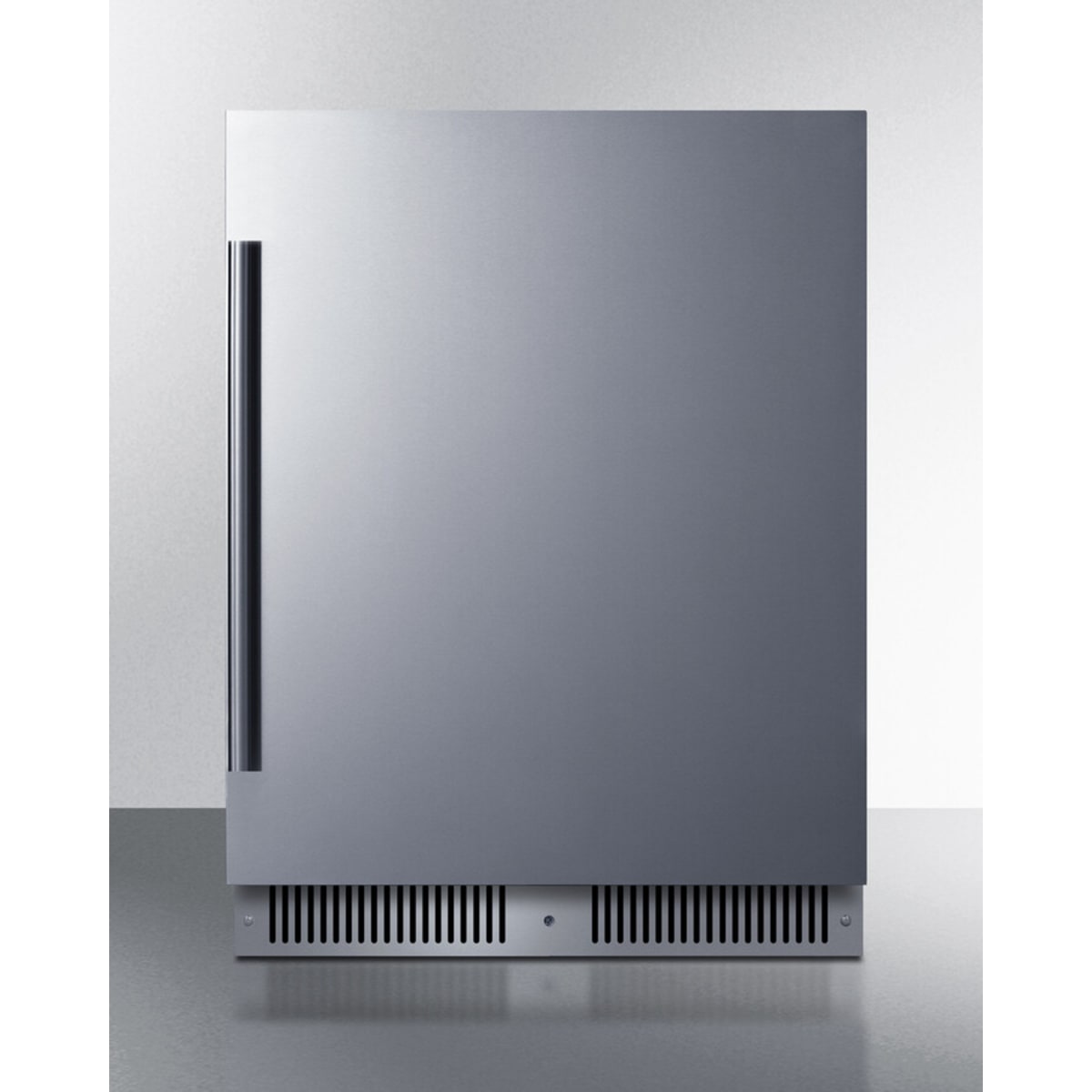 Summit - Shallow 18" deep 24" wide undercounter refrigerator - SDHR2444 Summit - Shallow 18" deep 24" wide undercounter refrigerator - SDHR2444