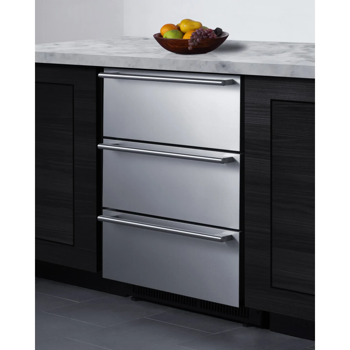 Summit - 24" wide 3-drawer undercounter all-refrigerator - SP6DS3D Summit - 24" wide 3-drawer undercounter all-refrigerator - SP6DS3D