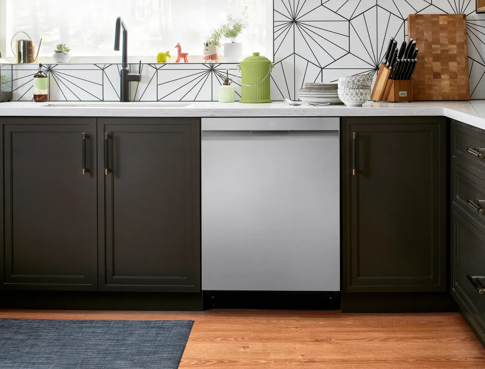 LG - 24" Top Control Dishwasher, 46dB, Hidden Count Down Timer, Dynamic Dry - LDPH5554S LG - 24" Top Control Dishwasher, 46dB, Hidden Count Down Timer, Dynamic Dry - LDPH5554S