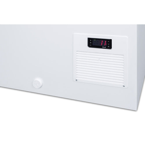 Summit - Ice cream chest freezer with glass sneeze guard (ships unassembled) - NOVA53GDC Summit - Ice cream chest freezer with glass sneeze guard (ships unassembled) - NOVA53GDC