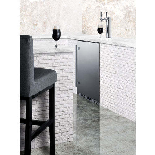 Summit - Outdoor/indoor built-in kegerator with dual tap kit to serve both beer and wine - SBC683OSTWINBW Summit - Outdoor/indoor built-in kegerator with dual tap kit to serve both beer and wine - SBC683OSTWINBW