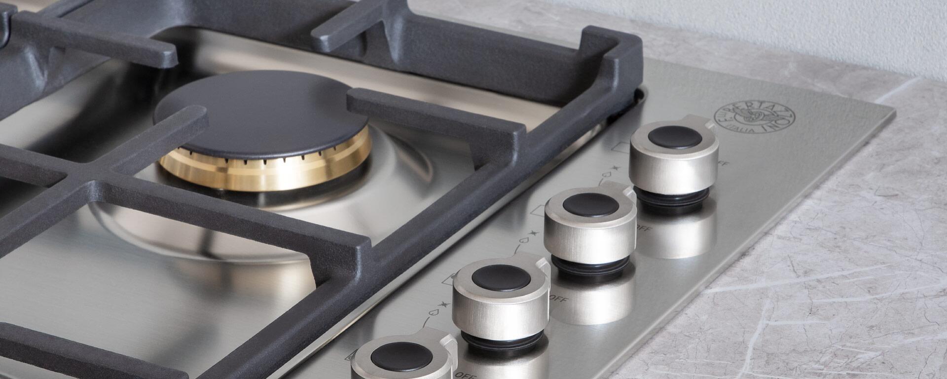Bertazzoni - 36" Drop-in Gas Cooktop 6 Brass Burners - PROF366QBXT Bertazzoni - 36" Drop-in Gas Cooktop 6 Brass Burners - PROF366QBXT