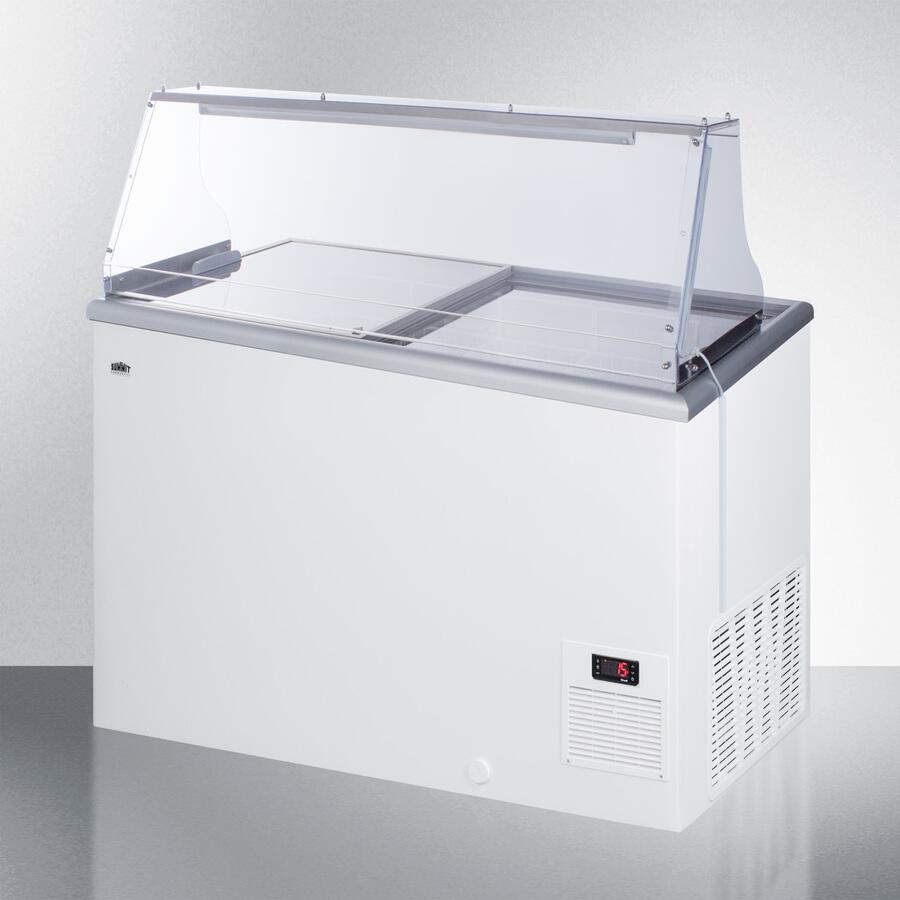Summit Commercial - 43" 11.7 Cu.Ft. White Chest Freezer with Lock Summit Commercial - 43" 11.7 Cu.Ft. White Chest Freezer with Lock