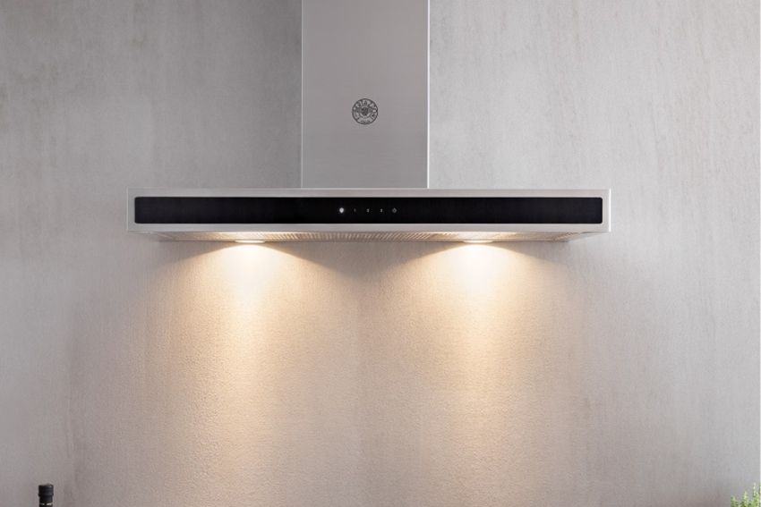 Bertazzoni | 30" Wallmount hood - Glass front - 1 motor - 600 CFM | KG30X Bertazzoni | 30" Wallmount hood - Glass front - 1 motor - 600 CFM | KG30X