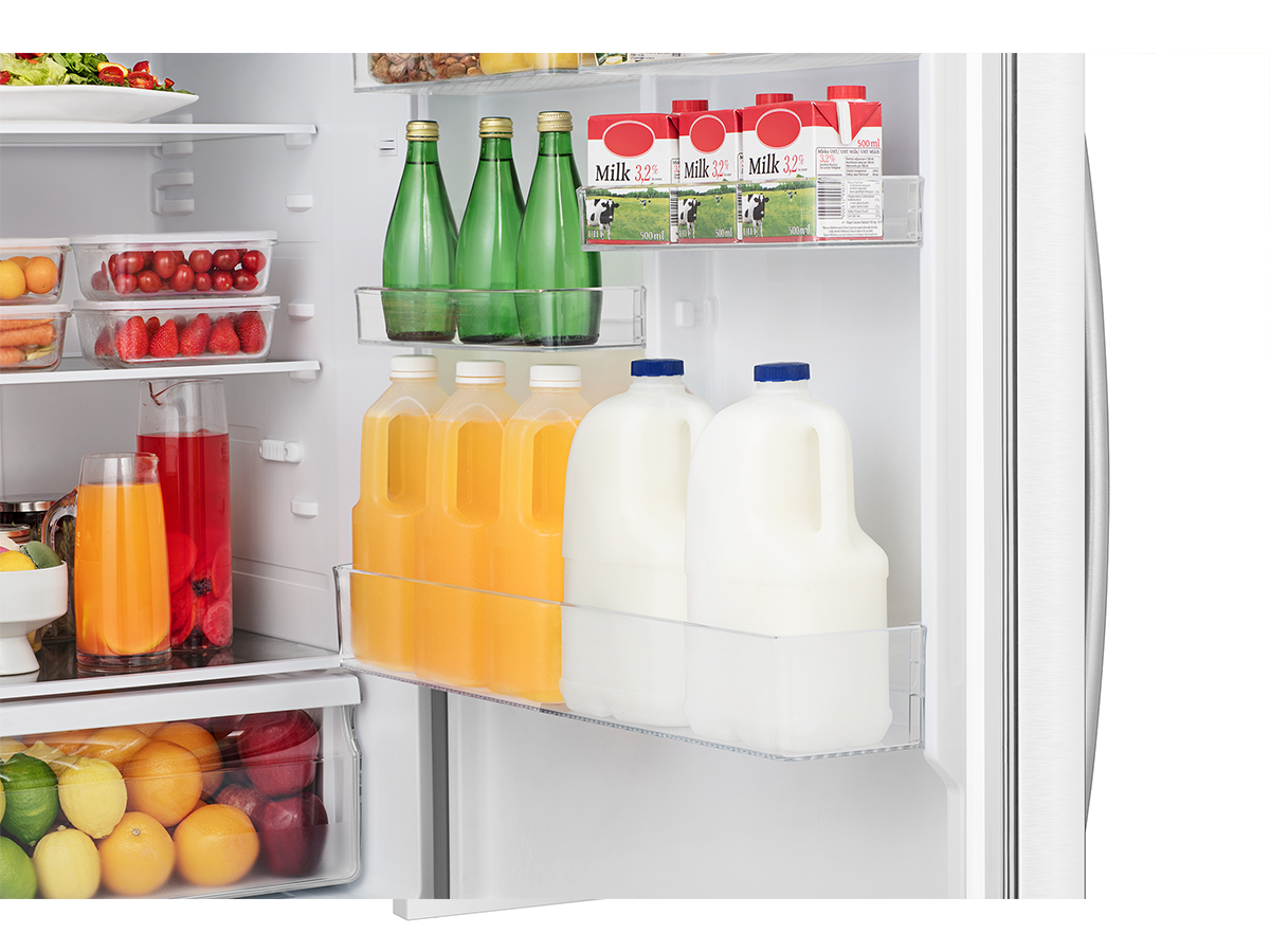 MORA - 17.2 cu. ft. Bottom-Freezer Refrigerator - White MORA - 17.2 cu. ft. Bottom-Freezer Refrigerator - White