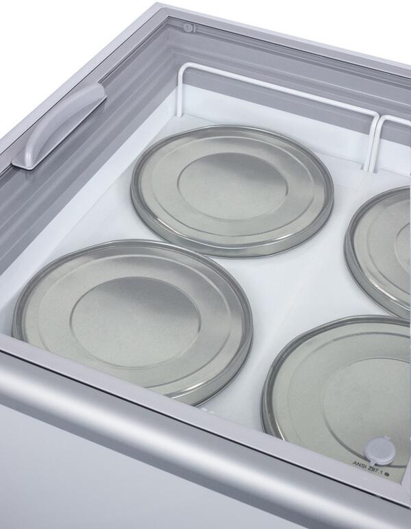 Summit Commercial - 61" 17.8 Cu.Ft. White Chest Freezer Summit Commercial - 61" 17.8 Cu.Ft. White Chest Freezer