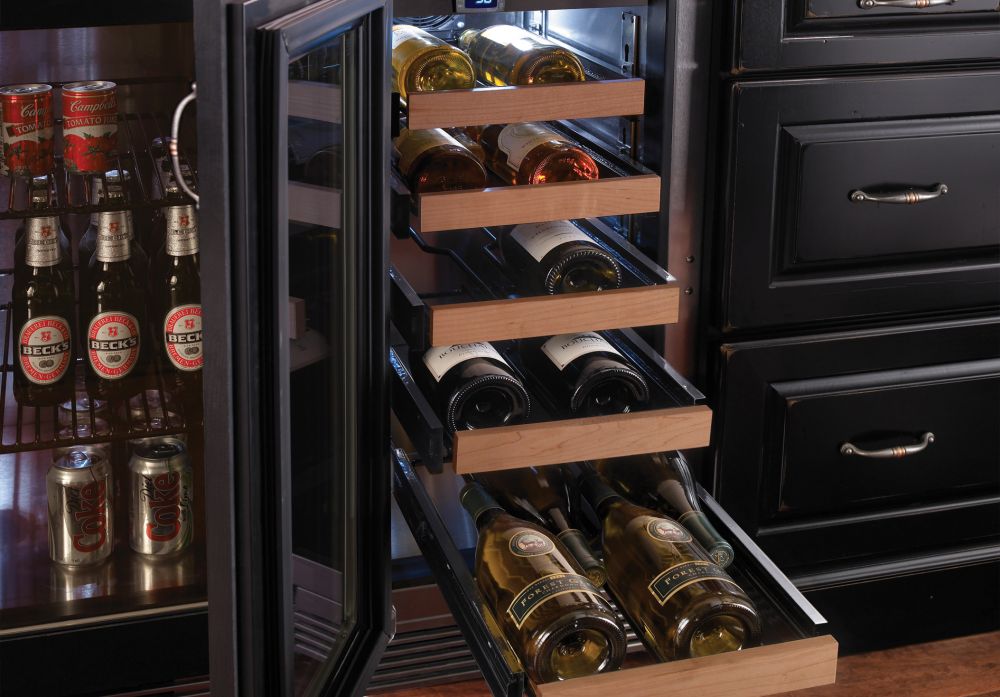 Perlick - 15" Signature Series Indoor Wine Reserve with stainless steel glass door- HP15WS-4 Perlick - 15" Signature Series Indoor Wine Reserve with stainless steel glass door- HP15WS-4