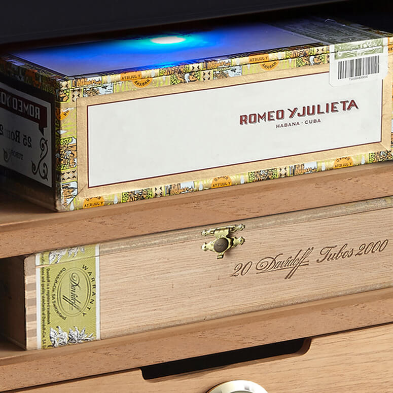 Whynter - Stainless Steel 1.2 cu. ft. Cigar Cooler Humidor | CHC-120S Whynter - Stainless Steel 1.2 cu. ft. Cigar Cooler Humidor | CHC-120S