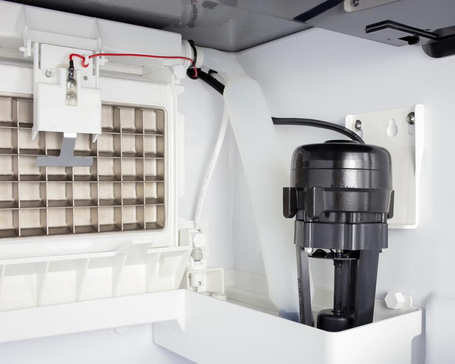 Summit Commercial - 100 lb. Commercial Icemaker Summit Commercial - 100 lb. Commercial Icemaker