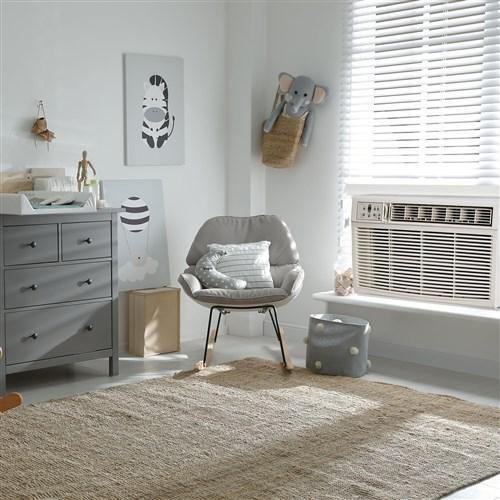 Keystone Window A/C Keystone 18,500/18,200 BTU 230V Window/Wall Air Conditioner with 16,000 BTU Supplemental Heat Capability