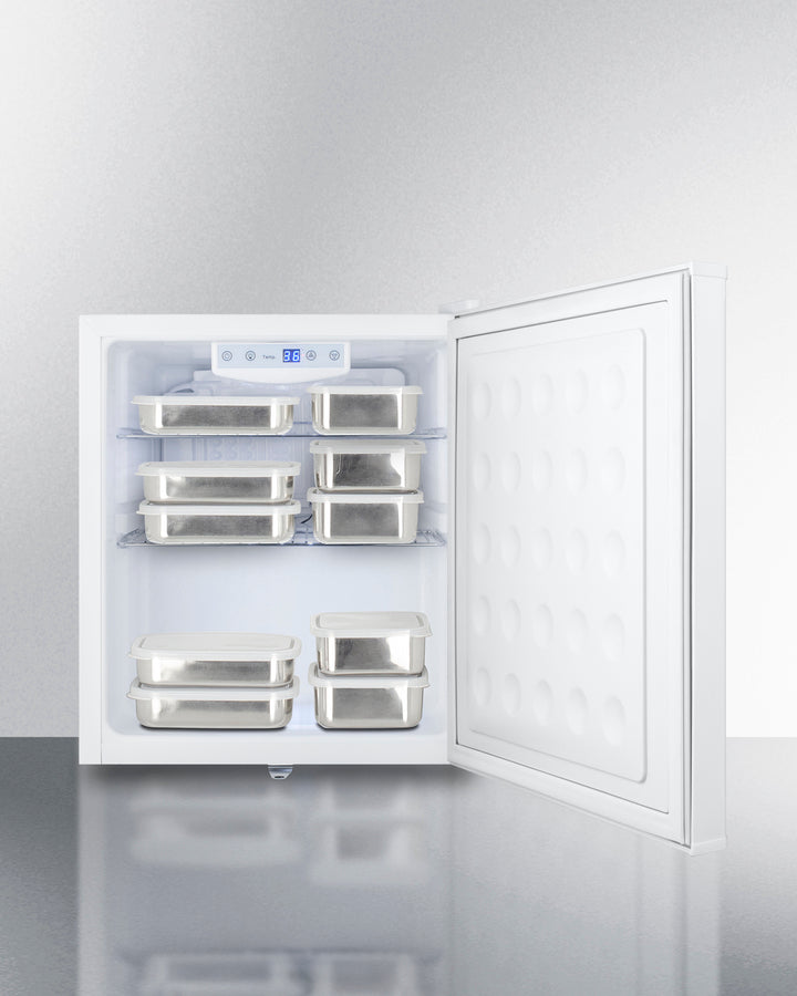 Summit Commercial - Compact Allergy-Free All-Refrigerator Summit Commercial - Compact Allergy-Free All-Refrigerator