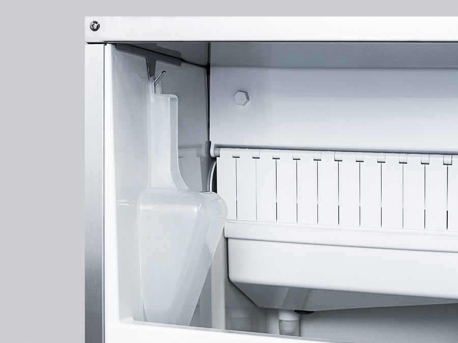 Summit - 62 lb. Clear Outdoor/Indoor Icemaker Summit - 62 lb. Clear Outdoor/Indoor Icemaker