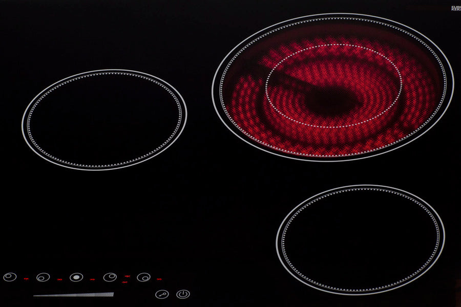 Summit - 30" Wide 208-240V 5-Burner Radiant Cooktop Summit - 30" Wide 208-240V 5-Burner Radiant Cooktop