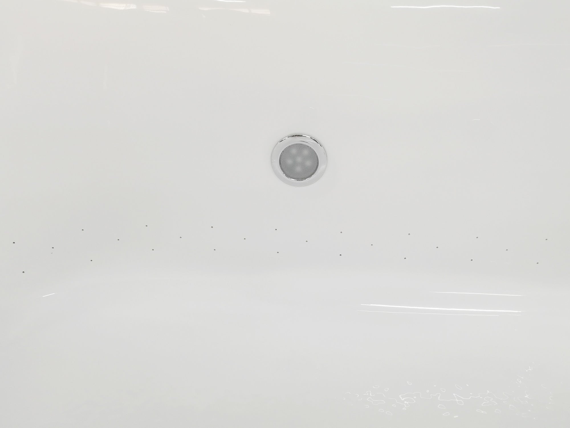 EAGO - 6 Foot White Free Standing Air Bubble Bathtub | AM2140 EAGO - 6 Foot White Free Standing Air Bubble Bathtub | AM2140