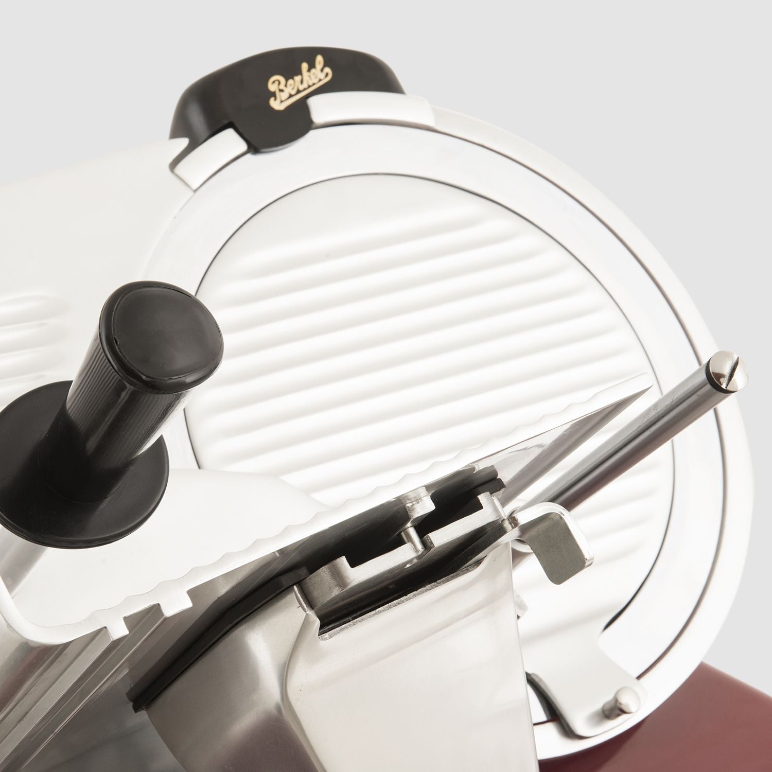 Berkel - Red Line 300 115 W Red, Black, White Electric Food Slicer | RSEGL0U000000 Berkel - Red Line 300 115 W Red, Black, White Electric Food Slicer | RSEGL0U000000