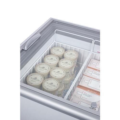 Summit Commercial Chest Freezers Commercial 43" 11.7 cu.ft. White Chest Freezer with Lock Summit Commercial Chest Freezers Commercial 43" 11.7 cu.ft. White Chest Freezer with Lock