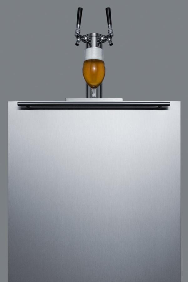 Summit Commercial Undercounter, ADA Beer Dispenser 24" Wide Built-In Kegerator, ADA Compliant Summit Commercial Undercounter, ADA Beer Dispenser 24" Wide Built-In Kegerator, ADA Compliant