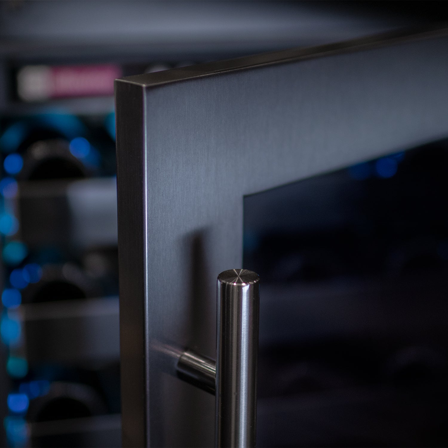 Allavino - Reserva Series 50 Bottle Single Zone Built-in Luxury Wine Refrigerator with Black Stainless Steel Door