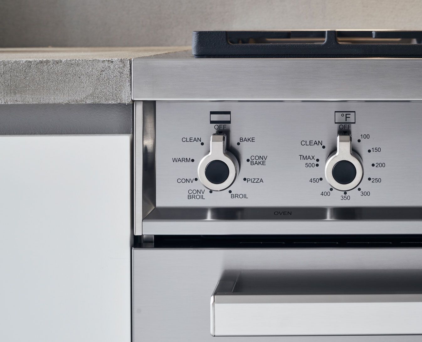 Bertazzoni | 48" Professional Series range - Electric self clean oven - 6 brass burners + griddle | PROF486GDFSXT