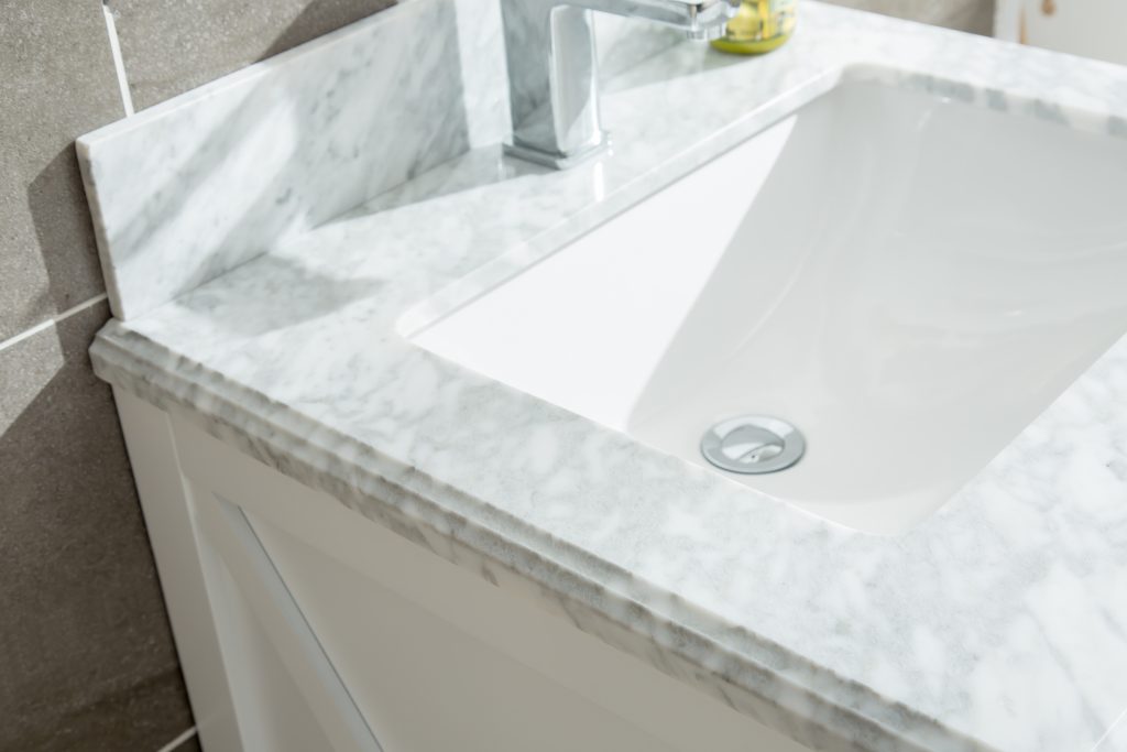 Laviva - Wimbledon 24" White Bathroom Vanity with White Carrara Marble Countertop | 313YG319-24W-WC