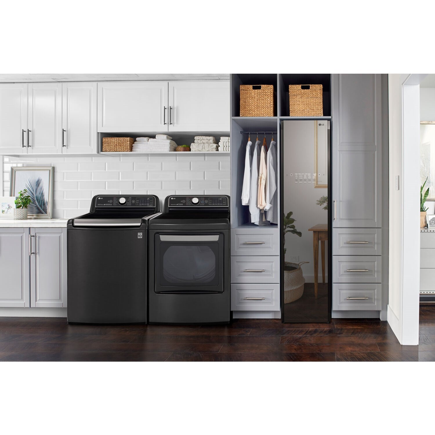 LG - 5.5 cu.ft. Smart wi-fi Enabled Top Load Washer with TurboWash3D™ Technology | WT7900HBA