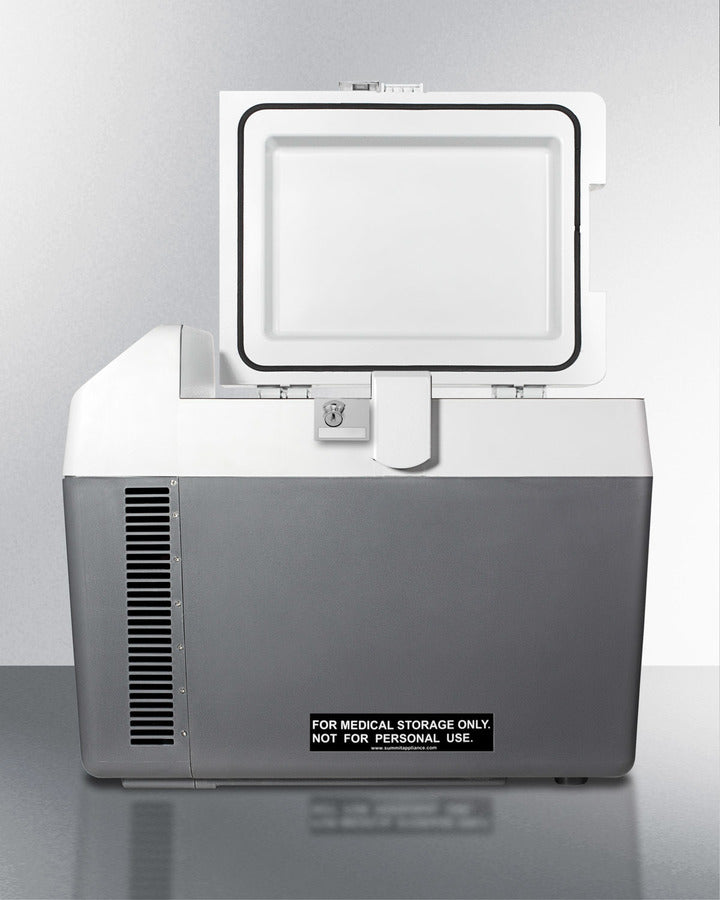 Summit - Portable Refrigerator/Freezer | SPRF26M